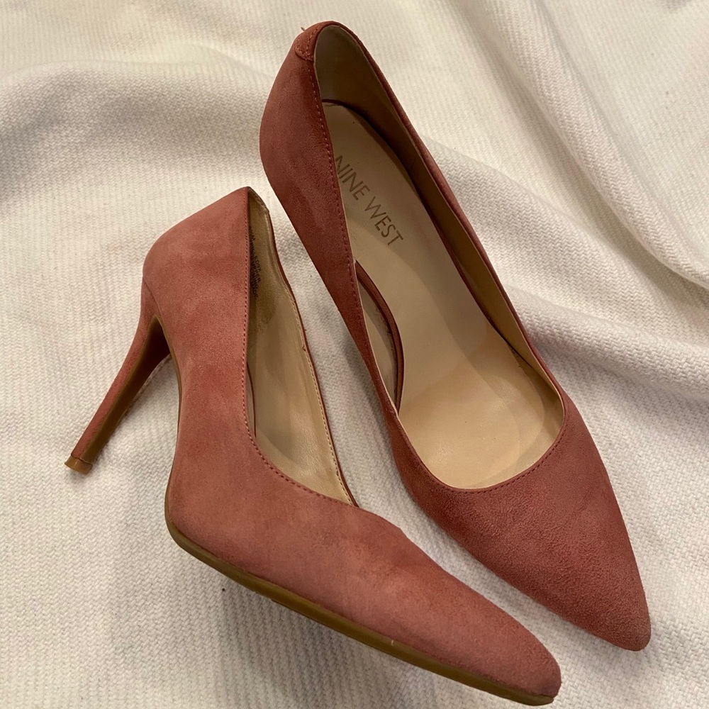 Nine West Dusty Pink Suede Heels